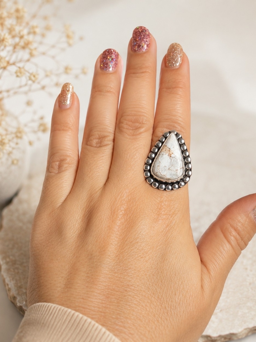925 Sterling Silver White Howlite Ring Size 8 Teardrop Statement Boho